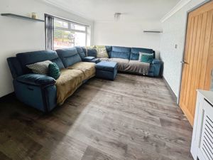 Lounge- click for photo gallery